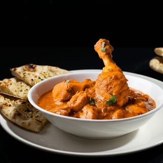 Lunch Chicken Methi Malai with Garlic Naan