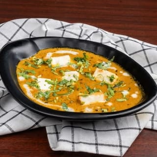 Lunch Paneer Methi Malai with Naan